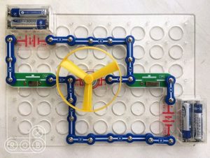 Электронная цепь на конструкторе Знаток с мотором и пропеллером