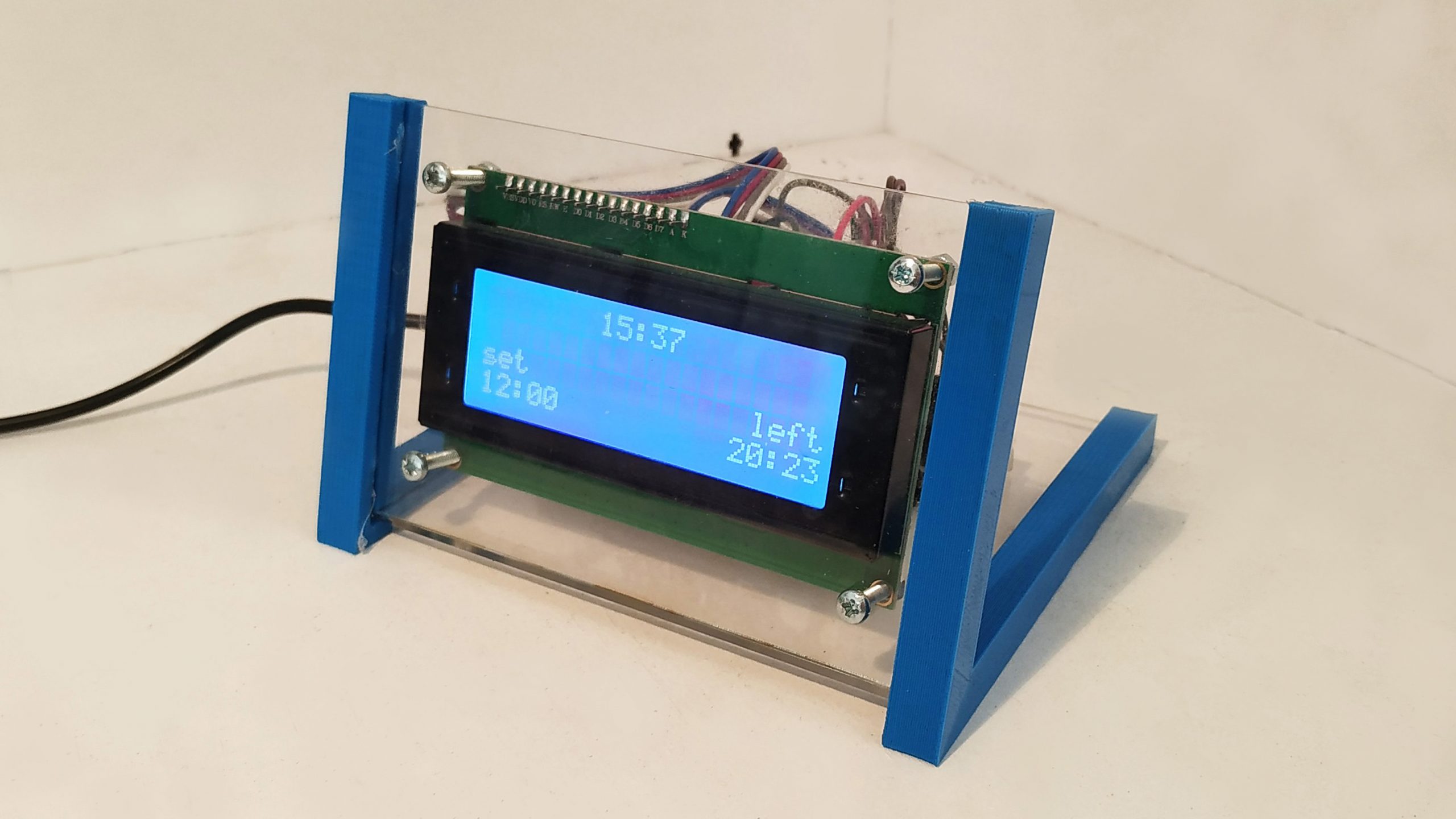Настольные часы с будильником на плате Arduino